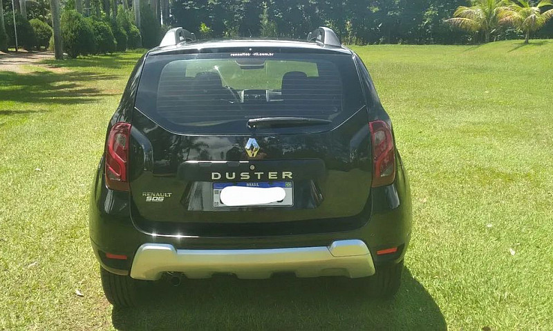 Renault Duster Authe...