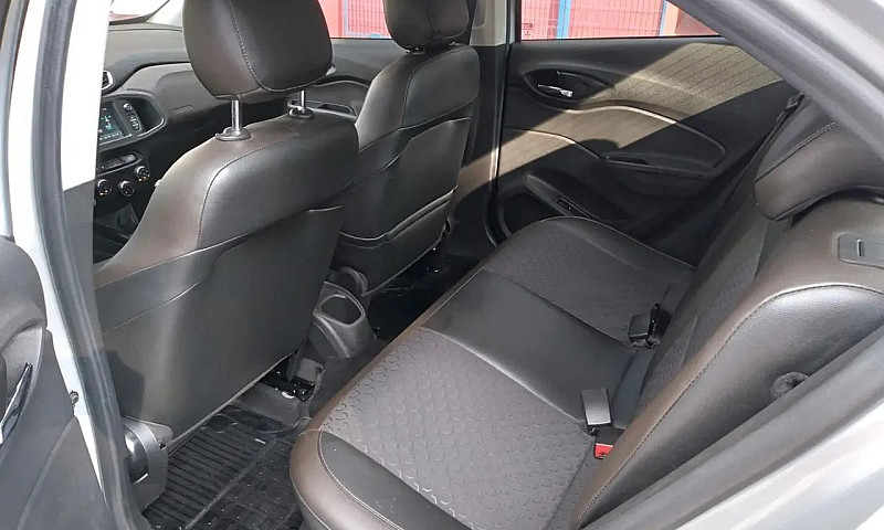 Chevrolet Prisma Sed...