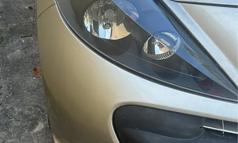 Peugeot 207 Xr 1.4 F...