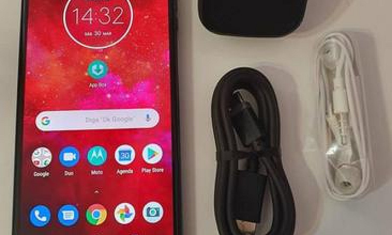 Moto Z3 Play...