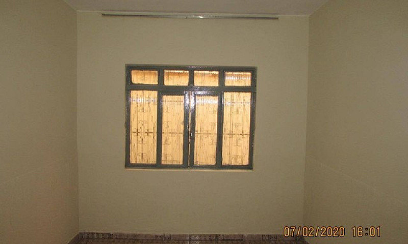 Casa Com 3 Dormitóri...