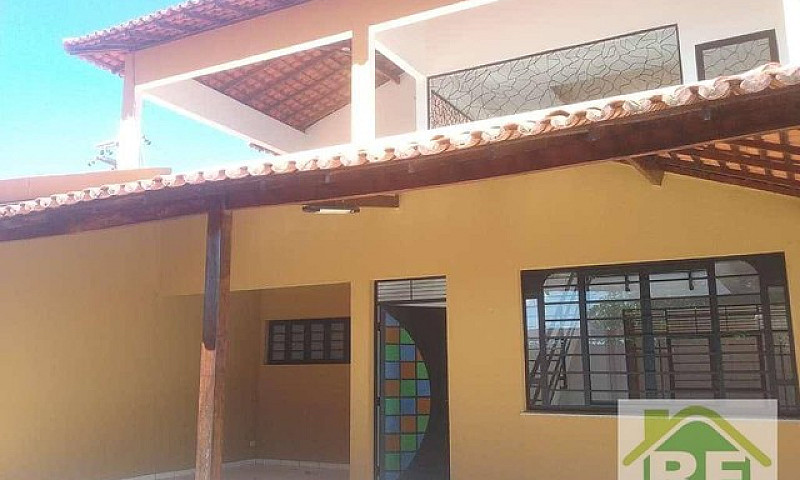 Casa Com 3 Dormitóri...