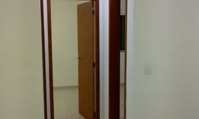 Aluga-Se Apartamento...