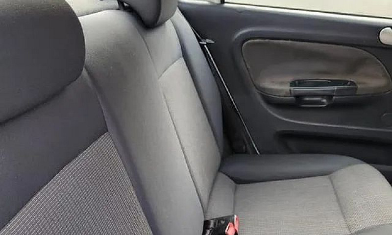 Volkswagen Voyage 20...