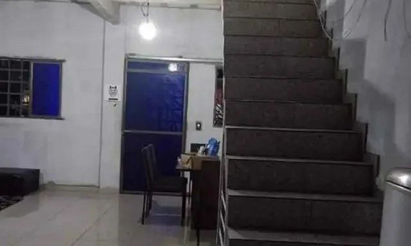 Vendo Essa Casa No B...