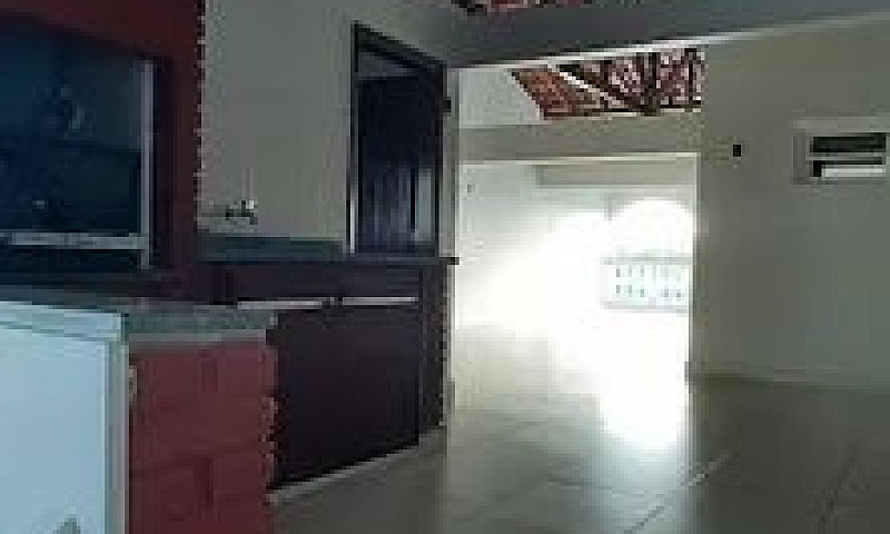 Excelente Casa Com 3...