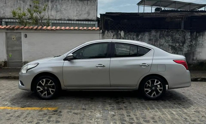 Nissan Versa Sl 1.6 ...
