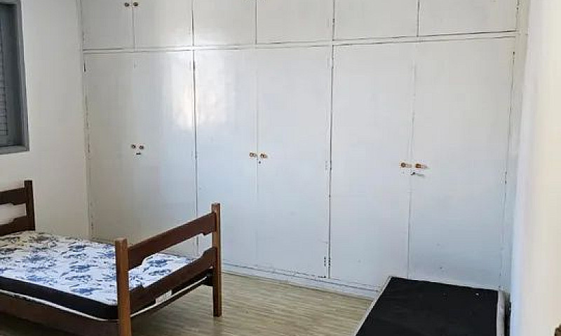 Quarto Para Mulheres...