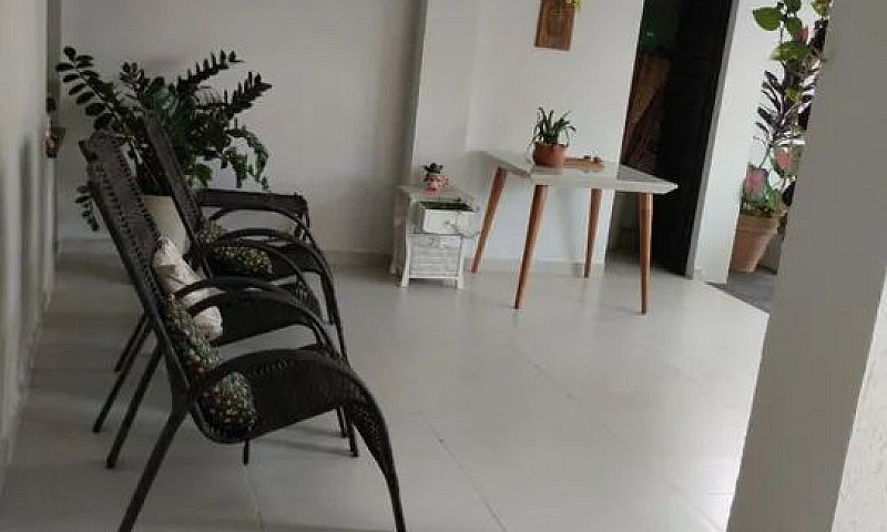 Casa Reformada De 2 ...