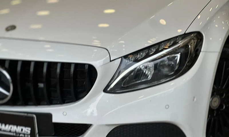 Mercedes-Benz C-200 ...