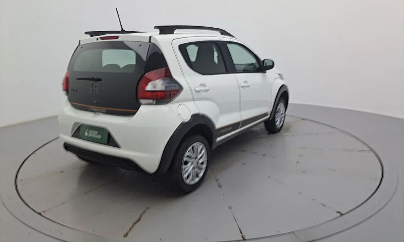 Fiat Mobi Trekking 1...