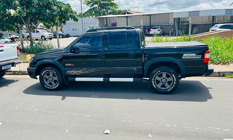 Chevrolet S10 Pick-U...