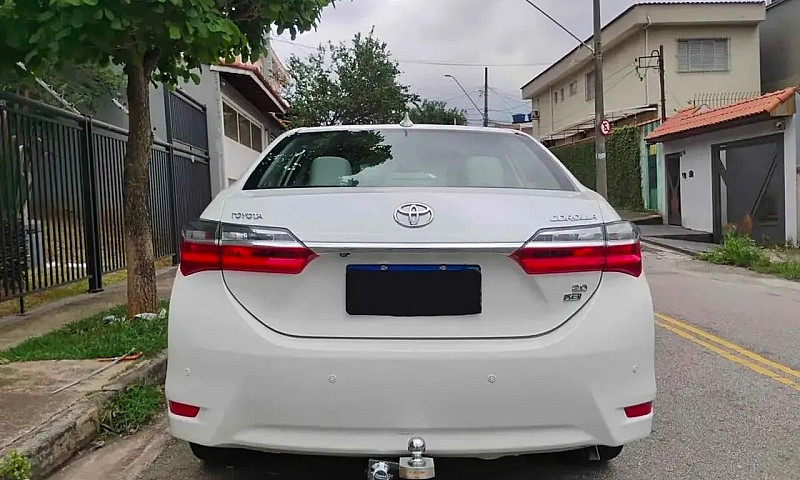 Toyota Corolla Xei 2...