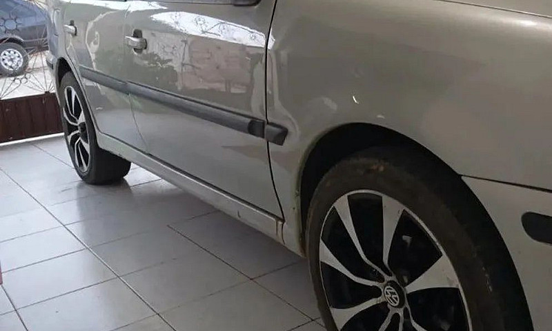Volkswagen Parati 2....