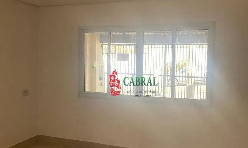 Casa Com 2 Dormitóri...