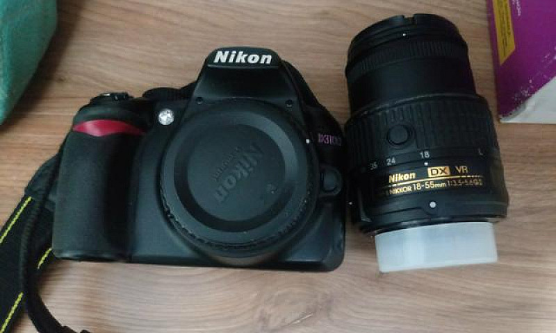 Nikon D3100...
