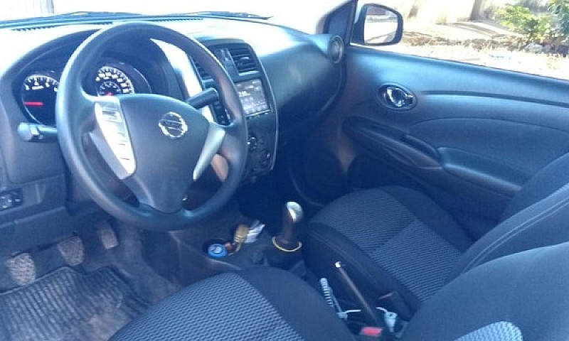 Nissan Versa 2019/20...
