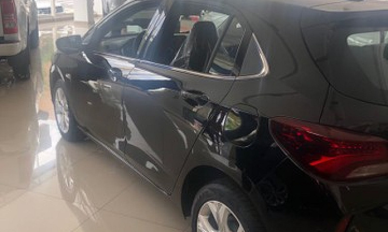 Chevrolet Onix Premi...