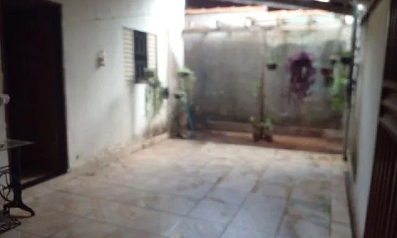 Vende Casa 03 Quarto...