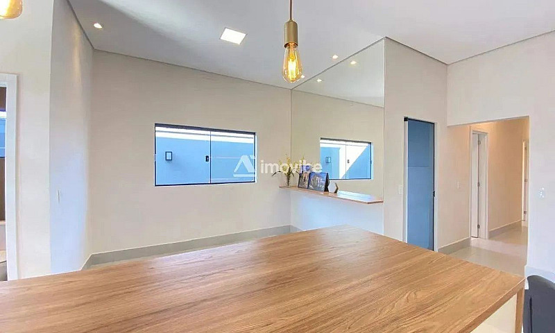 Casa Com 3 Dormitóri...