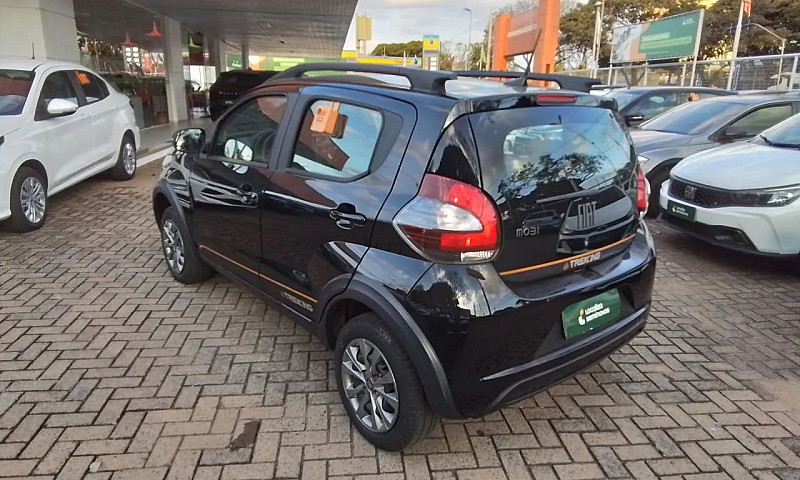 Fiat Mobi Trekking 1...