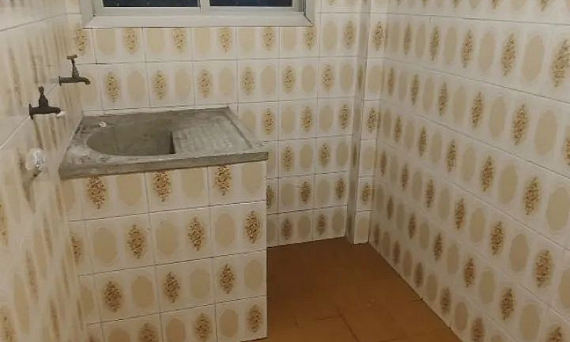 Aluga-Se Apartamento...