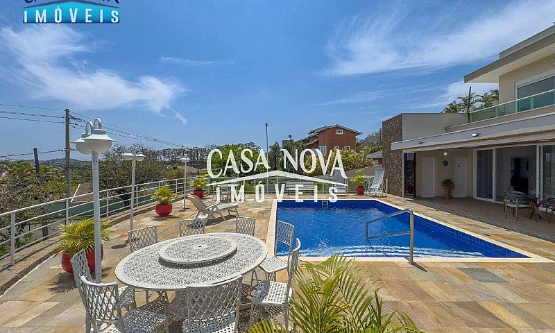 Casa Com 3 Dormitóri...