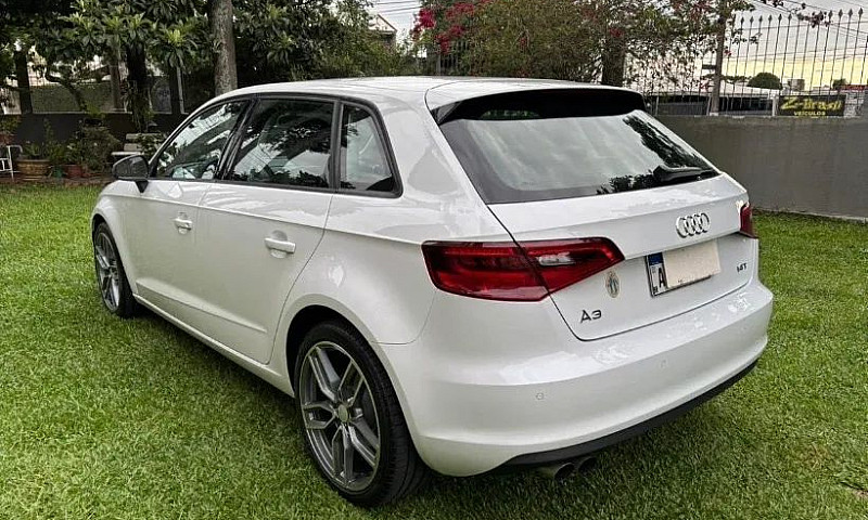 Audi A3 Sportback 1....
