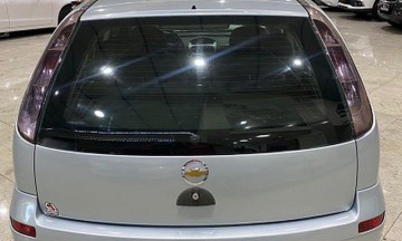 Corsa Premium 2009...