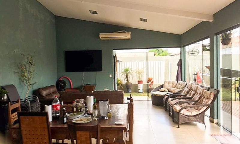 Casa Em Condomínio P...