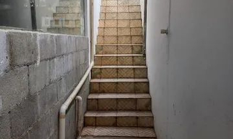 Alugo Casa 2 Quartos...