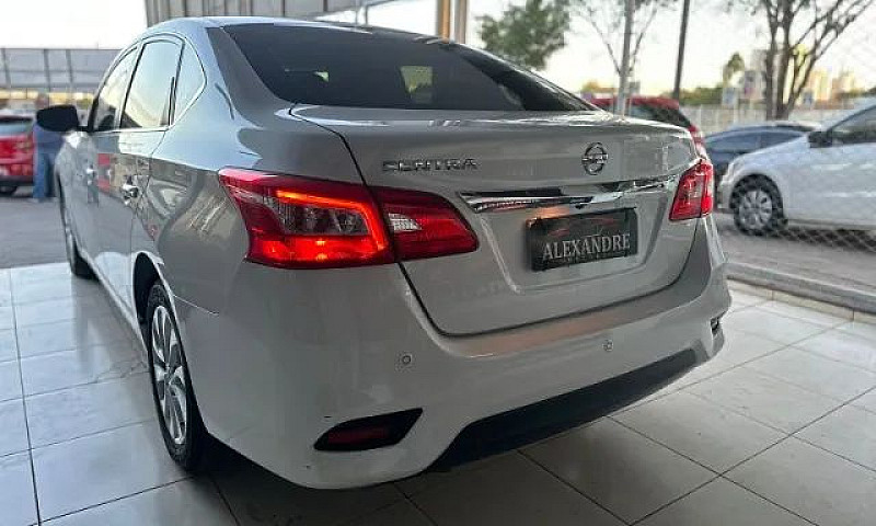 Nissan Sentra 20S Cv...