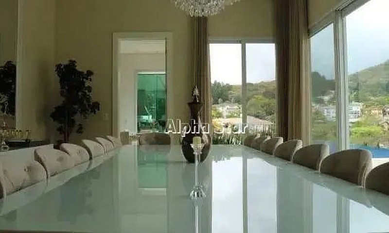 Casa Com 5 Dormitóri...