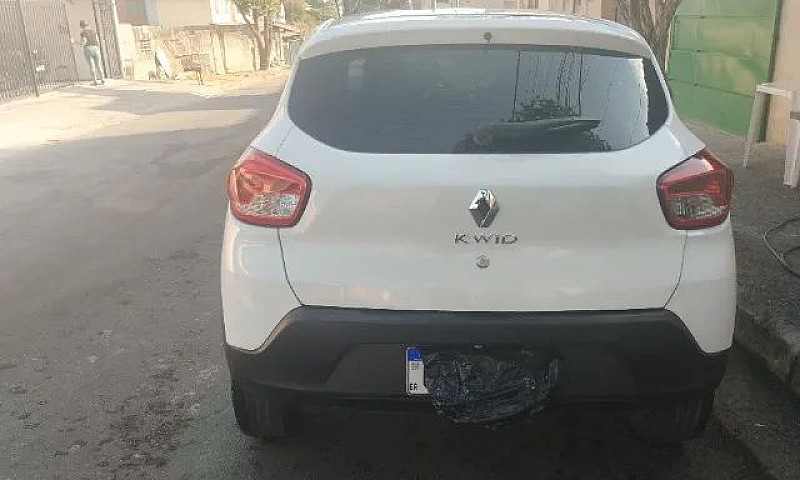 Renault Kwid Zen 1.0...