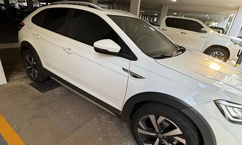 Volkswagen Nivus Hig...