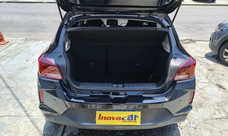 Chevrolet Onix Hatch...