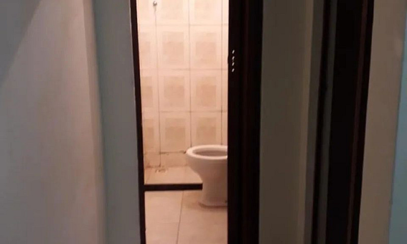 Aluga-Se Kitnet Em C...