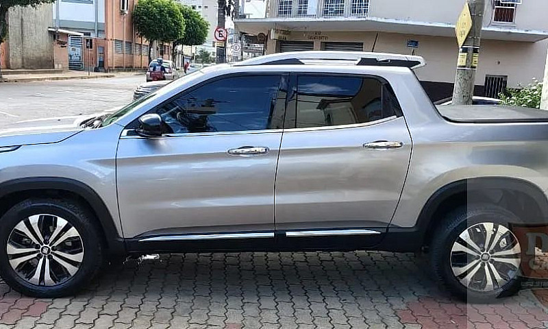 Fiat Toro Volcano 1....