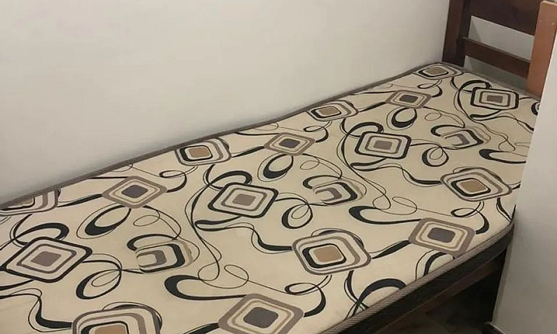 Quartinho Tipo Depen...