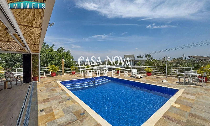 Casa Com 3 Dormitóri...
