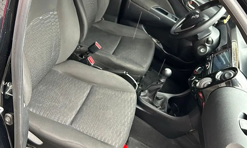Toyota Etios X 1.3 F...