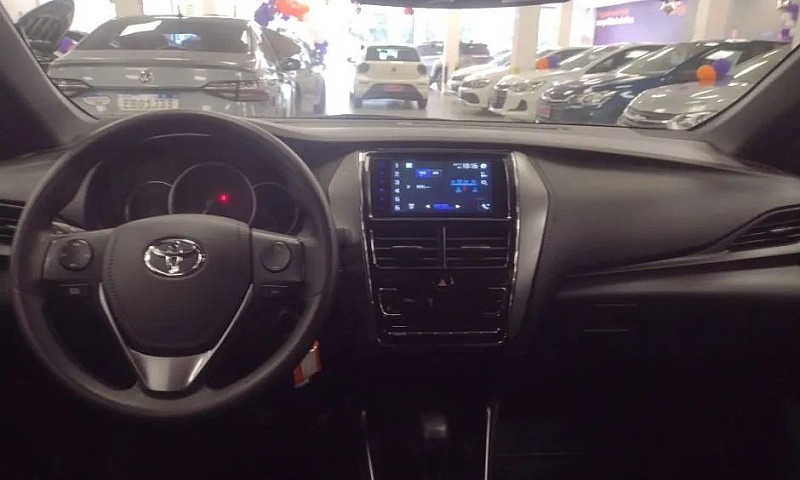 Toyota Yaris Xl 1.5 ...