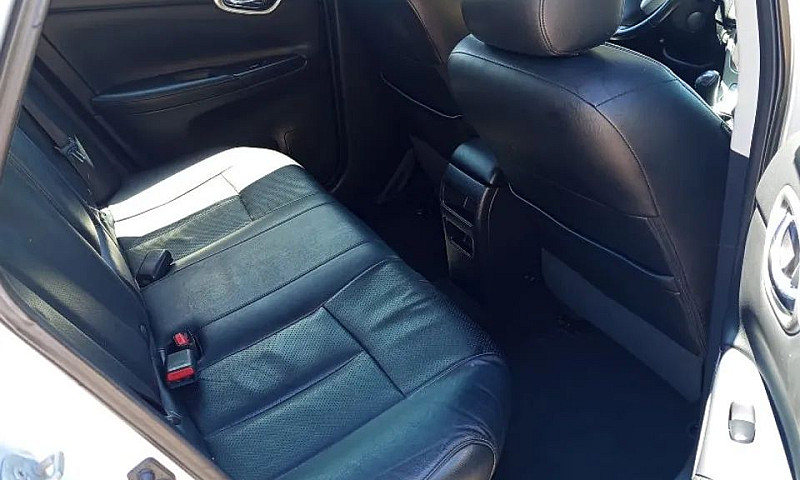 Nissan Sentra Sl 2.0...