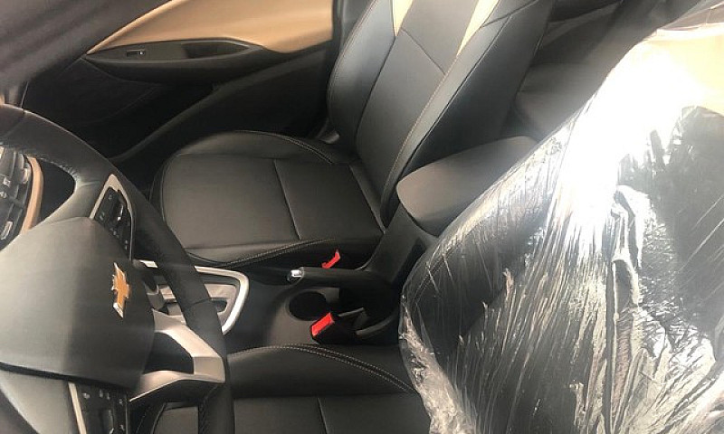 Chevrolet Onix Premi...