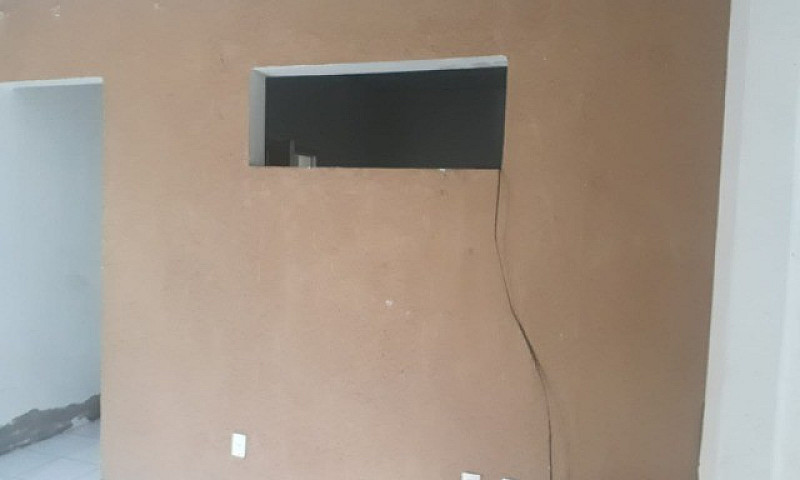 Casa  Na  Moreira  E...