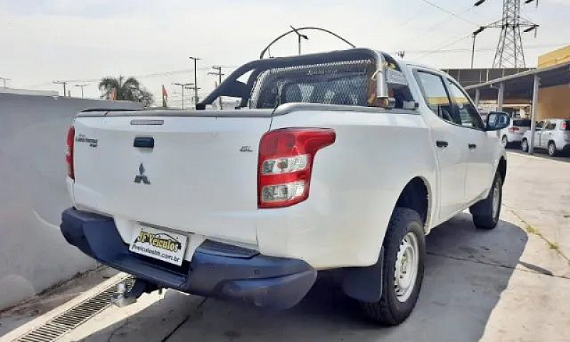 Mitsubishi L200 Trit...