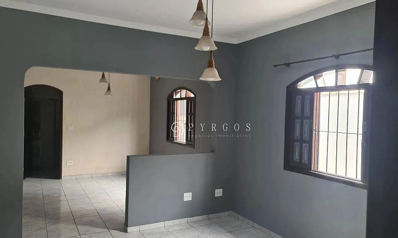 Casa Com 2 Dormitóri...