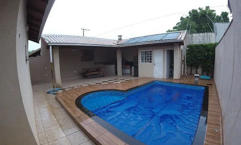 Casa Com Piscina Dir...