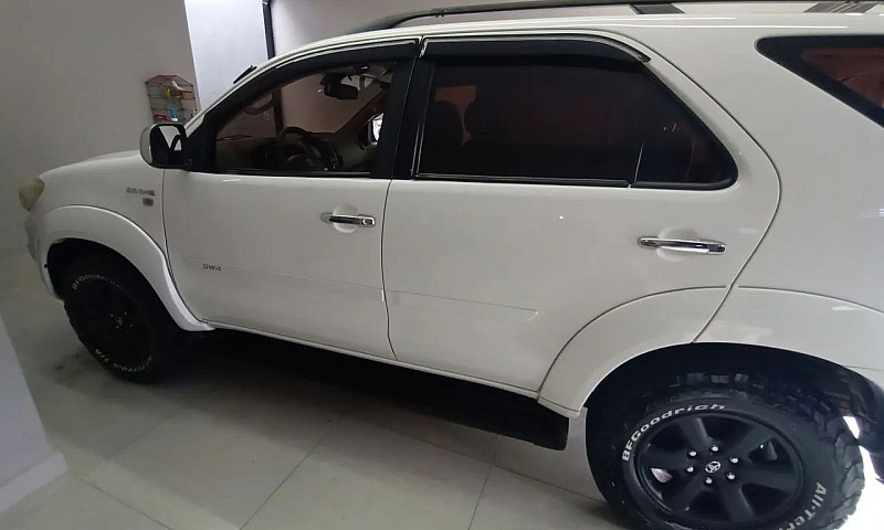 Toyota Hilux Sw4 Srv...
