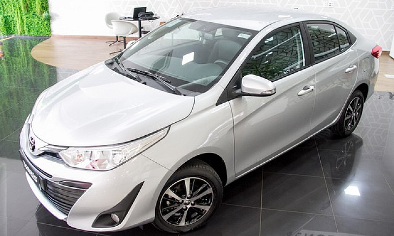 Toyota Yaris Sedan 1...